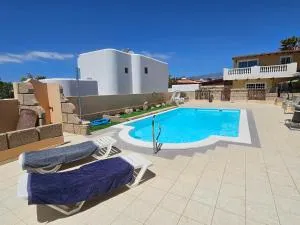 Peaceful and Bright apartment - Atogo