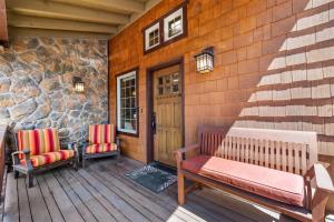 Bluebird Day - Drake Escape