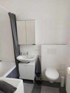 Central apartment with terrace and parking space