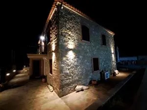 Lucy's luxury I - Livadhokhórion