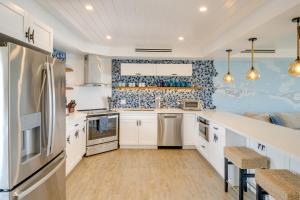 Florida Keys Getaway with Stunning Ocean Views