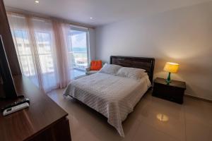 Sea View 603B