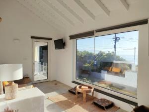 Casa dos Castanheiros - The White Cottage