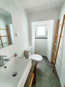 Casa dos Castanheiros - The White Cottage