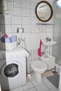 Apartments by the sea Seget Vranjica, Trogir - 7509