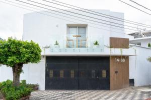 Cute and Efficient close to Antigua Guatemala Exit H6