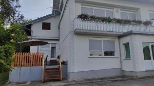 Apartments with a parking space Slunj, Plitvice - 22111 