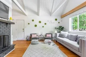 Updated 3 BDR Gas Fire Place BBQ - Towamensing Trails