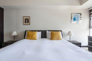 Beautiful apartment wamenities in front of CARSO