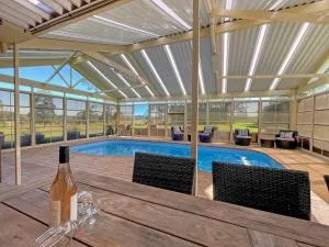 Nottage Cottage - Mitchells Flat