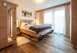 Two-Bedroom Apartment room in Alpineas