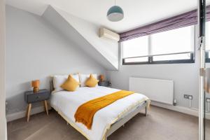 Exceptional 2 Bed Boutique Home In Mill Hill
