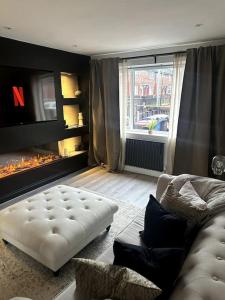 Luxury 2-BR house AO arena & City & Old Trafford