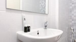 Cozy and Simply Look Studio Tokyo Riverside PIK 2 Apartment By Travelio