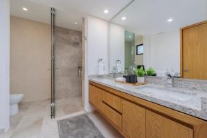 Private and heated POOL with ARCH VIEW new condo!