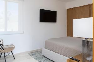 Private and heated POOL with ARCH VIEW new condo!