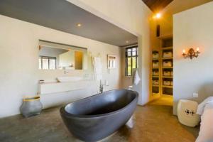 Saanvi 2 BR Private Pool Villa ZN215