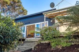 Sandy Bay Cottage by Waiheke Pure - 棕榈滩