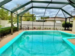 Beautiful 3 Bed House with pool - فورت مايرز الشمالية