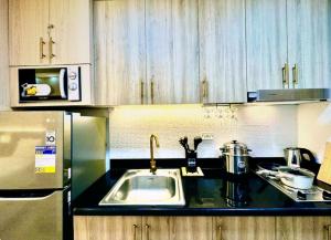 Hotel-Like Staycation2 MOA Pasay