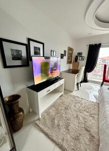 Deluxe room with king bed and Balcony at Kandi Palace