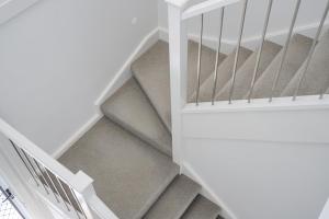 6Br near Schofield Rousehill Centre