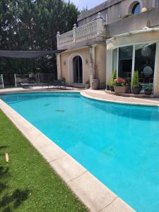 Villa piscine confort, barbecue