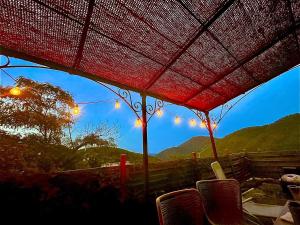 Gîte et piscine au sein de La Bastide de la Breure