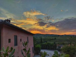 Tuscan rooms