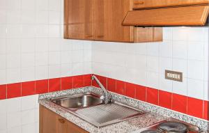 1 Bedroom Gorgeous Apartment In Vason