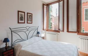 Gorgeous Apartment In Venezia With Wifi