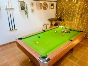 Maisons de vacances Pinede, plage et billard : photos des chambres