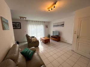 Maisons de vacances La plage - Les pins ! a 300 m de la plage : photos des chambres