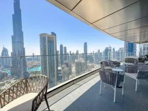 EaseMyTrip - Premium Burj Khalifa View Apt - Address Sky View - Dubai