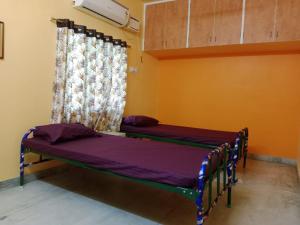 Square & Dormitory Stays-AALA