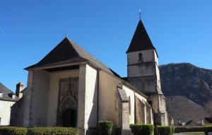 Appartements Ossau T2 5 personnes tt confort climatisation piscine linge de maison inclus moustiquaires vue montagne plein sud : photos des chambres