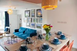 Spacious Home, Walk to City Centre & Free Parking - Henwick