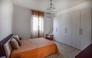 4 Bedroom Cozy Home In Reggio Calabria