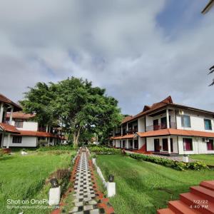 Goldfield Club & Lake Resort, Kumarakom