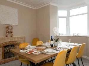 Llys Owain comfortable Cottage Pass the Keys - Amlwch