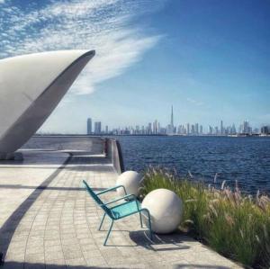 Contemporary 1BR condo with pool at Creek Harbour