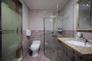 Phòng Standard giường đôi (Standard Double Room)