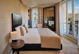 Suite with Balcony room in 47 Boutique Hotel