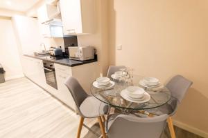 Fabulous 2 Bedroom Apartment in Machester