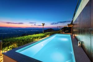 Casa sulle Langhe - Luxury Pool, Sauna and Jacuzzi