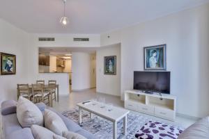 2 BR High Floor Torch Tower Dubai Marina - NOX