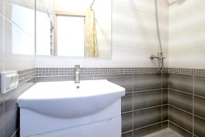 Buk Apartments on Doroshenka 29