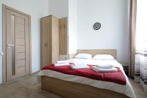 Buk Apartments on Doroshenka 29