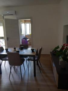 Luxury Garden Flat img23