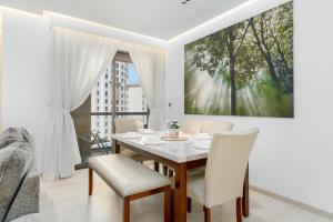 Vacay Lettings - Spacious 3 Bedroom at JBR walk